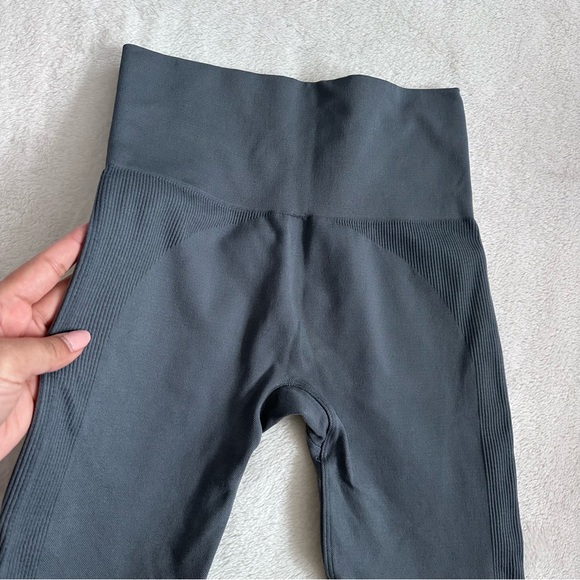 Set Active Sculptflex Seamless Leggings in Dark Grey Storm Size XS/S - Picture 9 of 10
